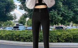 黑裤怎么搭才时髦？