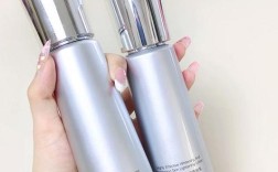 皮肤比较油用什么护肤品