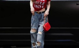 黑色破洞牛仔裤怎么搭显瘦又时髦？