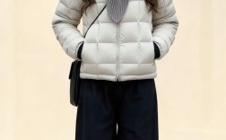 2025冬季女装穿搭怎么搭才时髦又保暖？