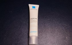 理肤泉祛痘精华乳为何刺痛？