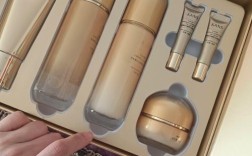 六十岁选护肤品，该侧重哪些功效？