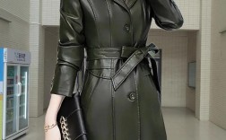 今年流行皮衣服女装图片