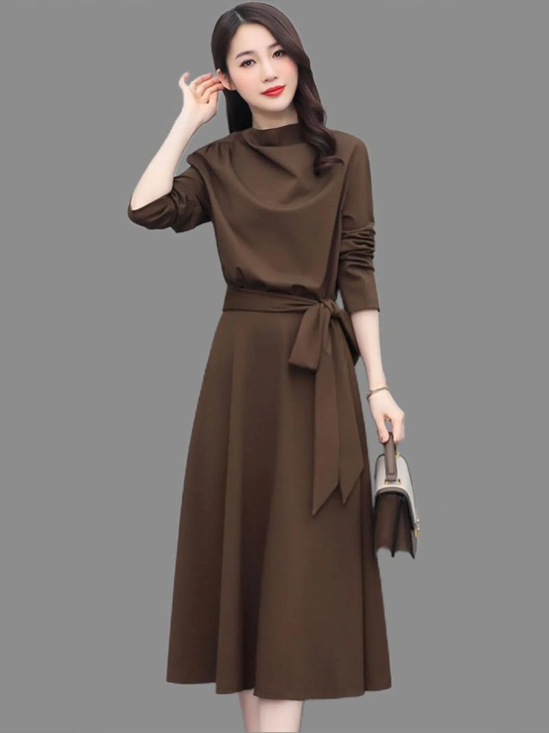 40岁nuzhuang新款女装，如何兼顾气质与实穿？-图2