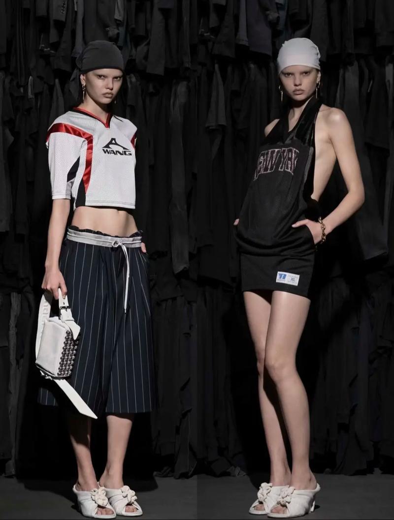 Alexander Wang女装为何能成潮流标杆？-图2
