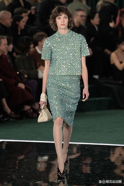 Gucci 2025新款女装，藏着哪些设计巧思？-图1