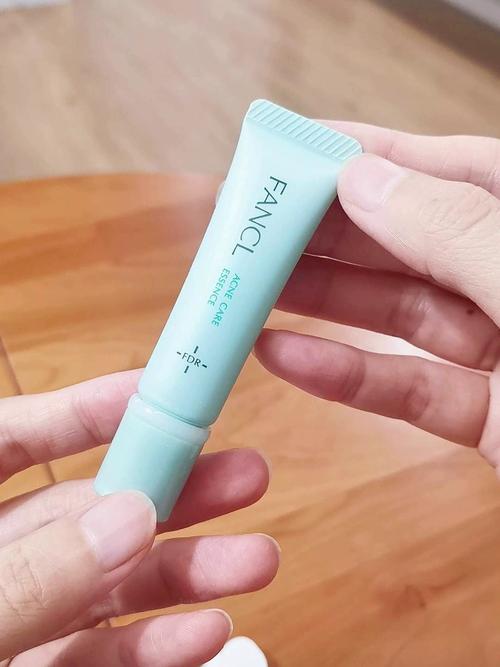 fancl祛痘精华正确用法步骤是什么？-图2