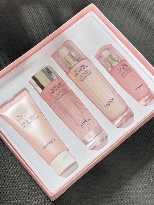 18岁护肤选什么牌子？青春期护肤怎么选？-图1