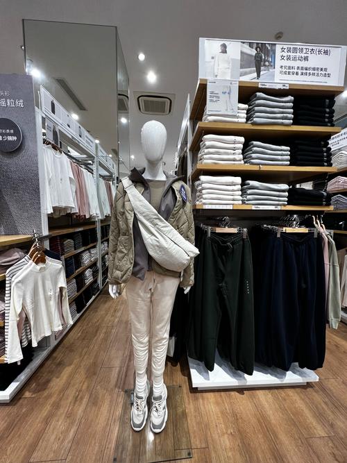优衣库女装品牌有何独特优势？-图2