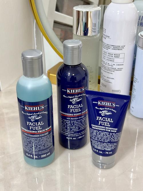 科颜氏蓝色草本祛痘凝胶真的好用吗?-图1 科颜氏蓝色草本祛痘凝胶真的好用吗?-图1