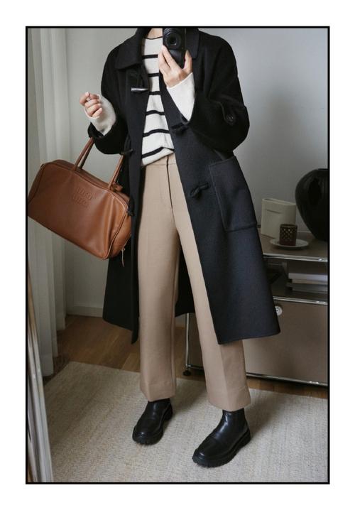 冬天女装西裤配什么鞋子显气质？-图2