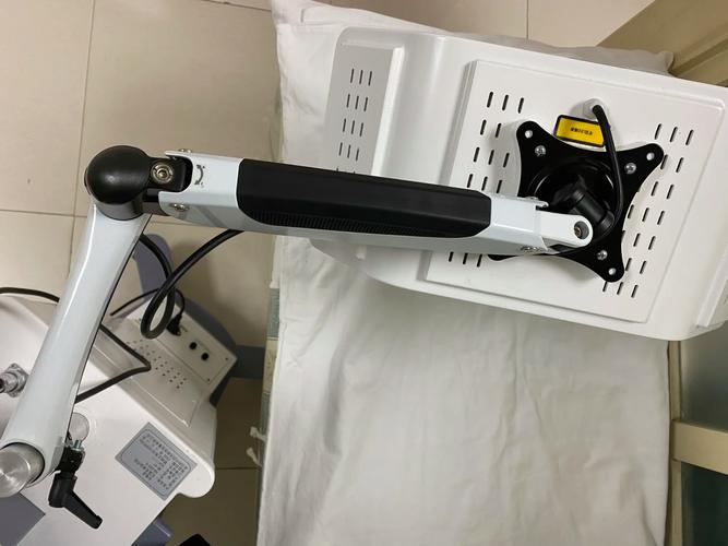 红蓝光祛痘，哪个牌子更靠谱？-图2