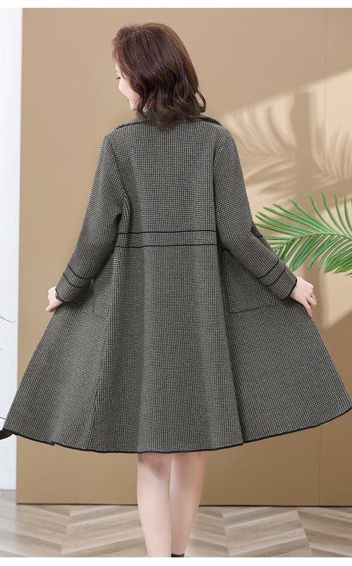 毛昵羊绒大衣带毛领女装-图3