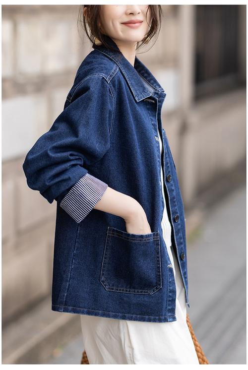 2025冬女装牛仔服,流行趋势与设计亮点有哪些?-图3 2025冬女装牛仔服,流行趋势与设计亮点有哪些?-图3