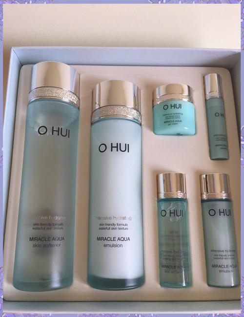 油皮选护肤品，控油还是保湿？-图2