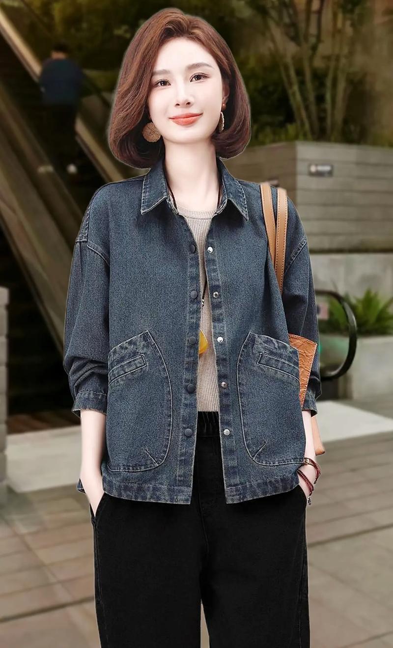 牛仔中长款外套女装怎么搭出彩？-图1