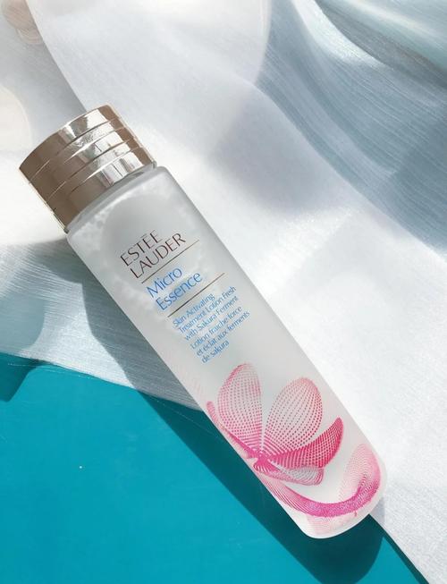 20岁保湿补水的护肤品-图1