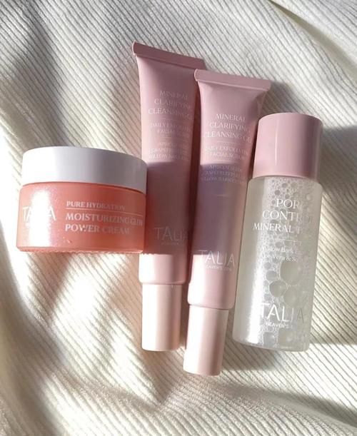 18岁女生护肤，选什么最合适？-图1