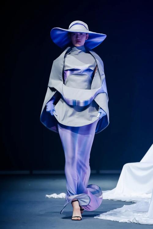 2025女装设计大全，如何把握未来趋势？-图1