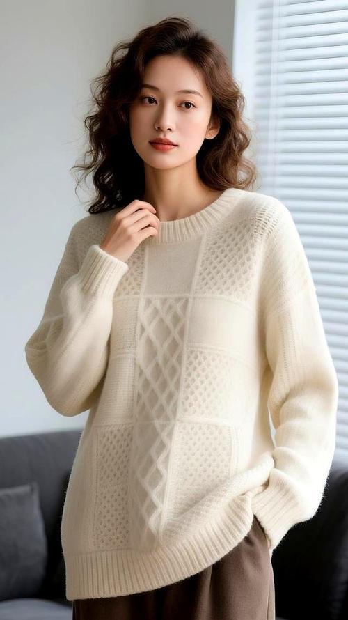 2025新款羊绒衫女装，设计有何亮点？-图1