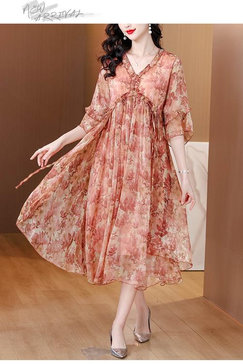 女装裙子新款百度搜索，哪家店靠谱？-图3