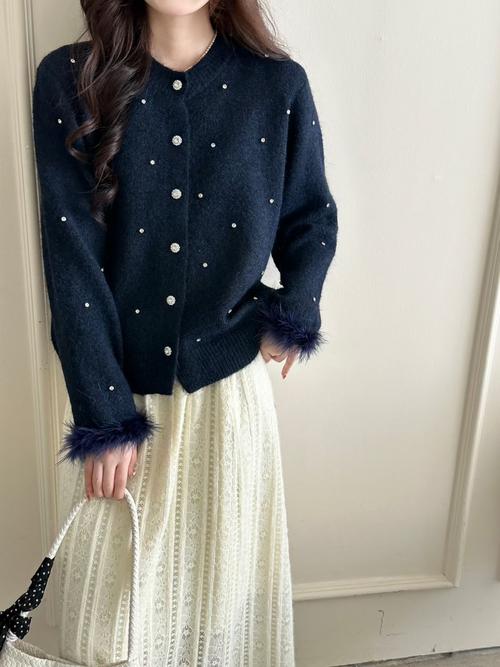 冬季女装小外套搭配图片-图3