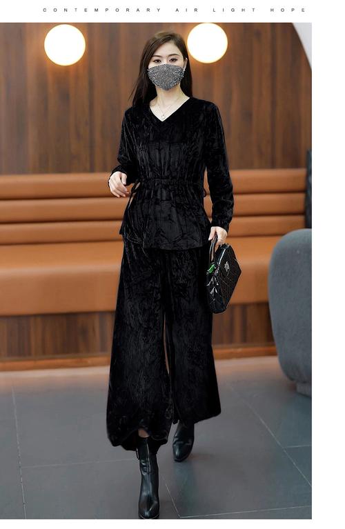 2025金丝绒女装为何成流行新宠？-图3