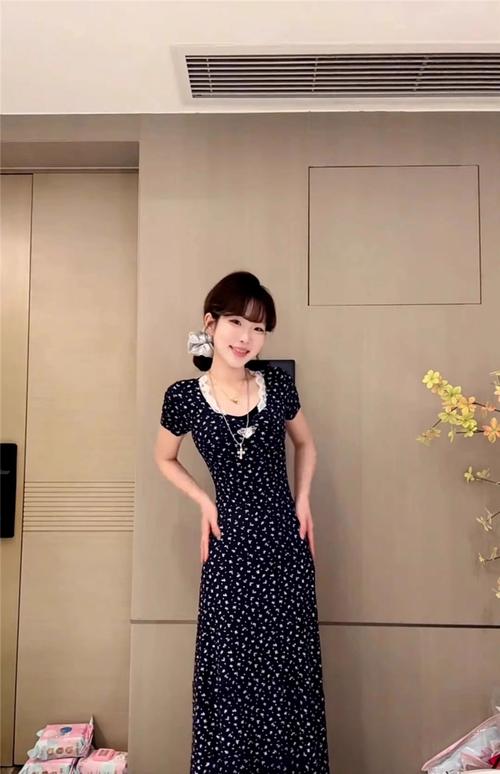 2025流行女装趋势，哪些元素最值得关注？-图1