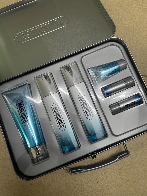 30岁男士护肤怎么选?成分还是品牌更重要?-图2 30岁男士护肤怎么选?成分还是品牌更重要?-图2