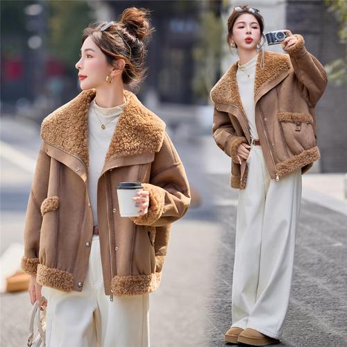 2025冬女装搭配，如何兼顾保暖与时髦？-图2