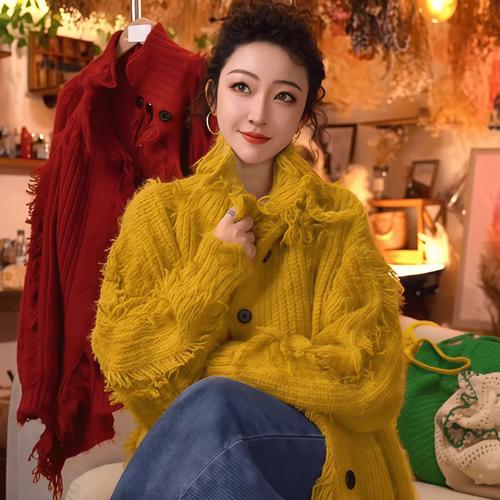 2025秋冬女装流行趋势有哪些?-图3 2025秋冬女装流行趋势有哪些?-图3