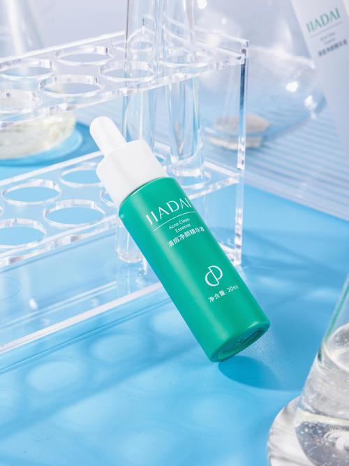 20岁祛痘护肤品怎么选才有效？-图2