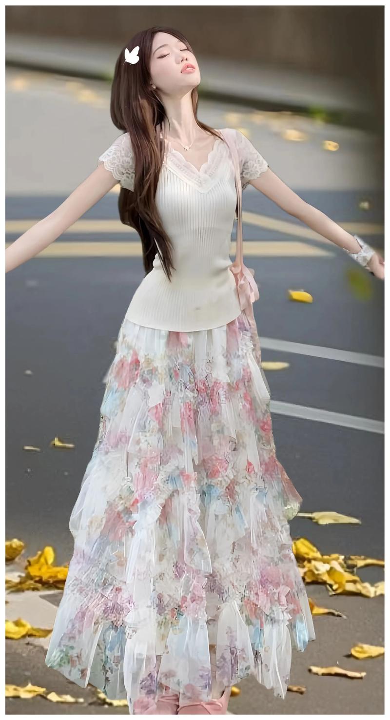 2025年女装流行款式有哪些新趋势？-图2