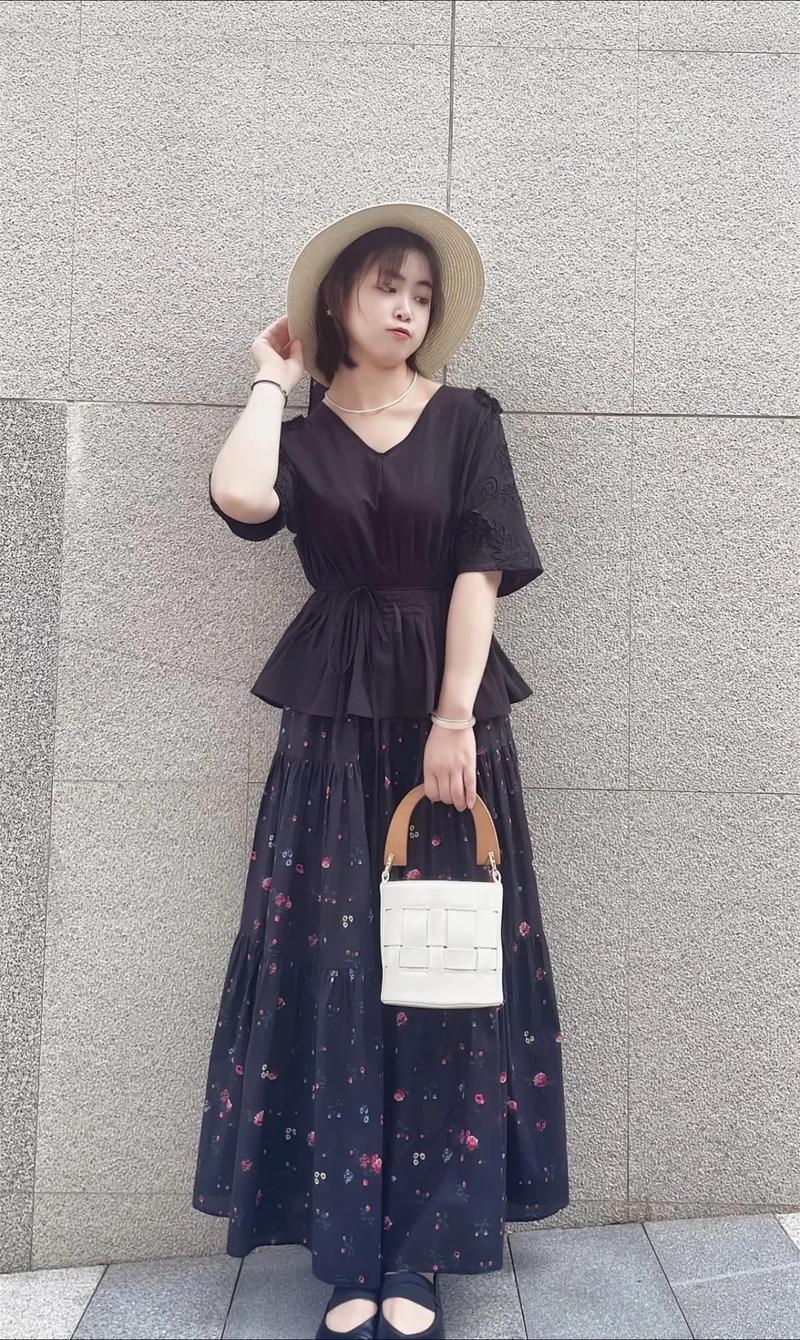 2025圣迪奥夏女装主打什么风格？-图2