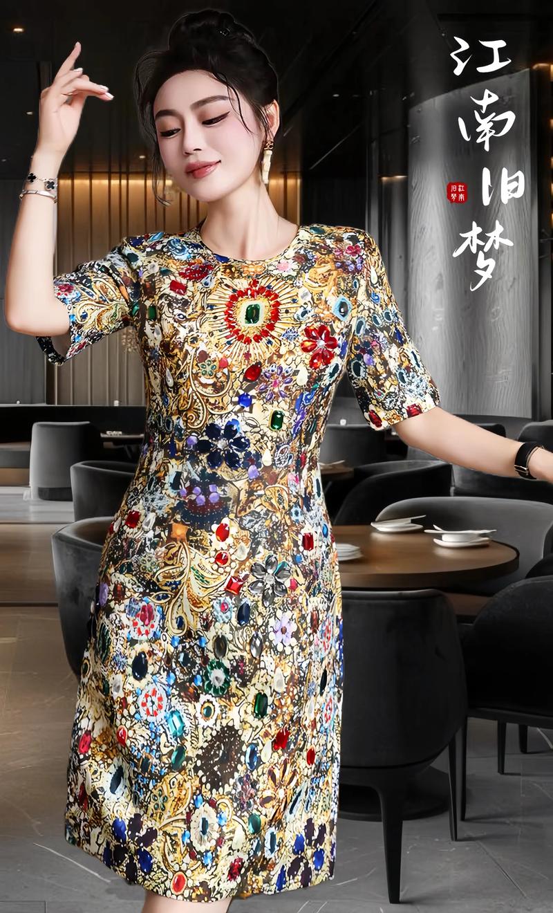 欧洲站2025复古女装，复古元素如何创新？-图1