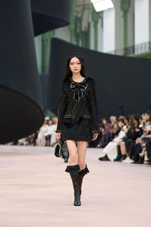 2025早秋女装流行趋势有哪些？-图1