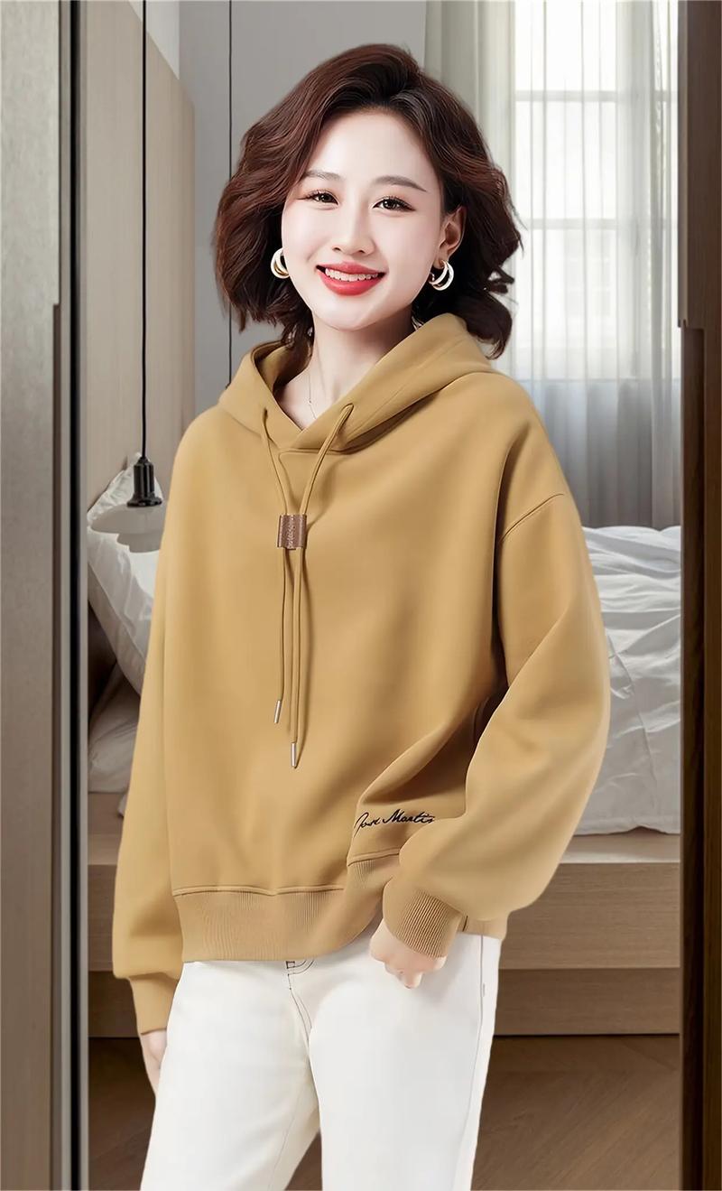 2025春季女装短款，怎么搭更出彩？-图2