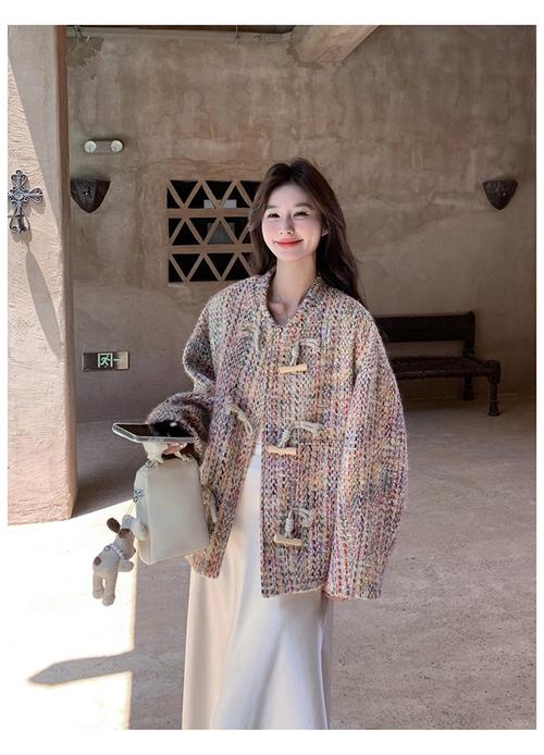 2025秋女装外套流行趋势是什么?-图3 2025秋女装外套流行趋势是什么?-图3