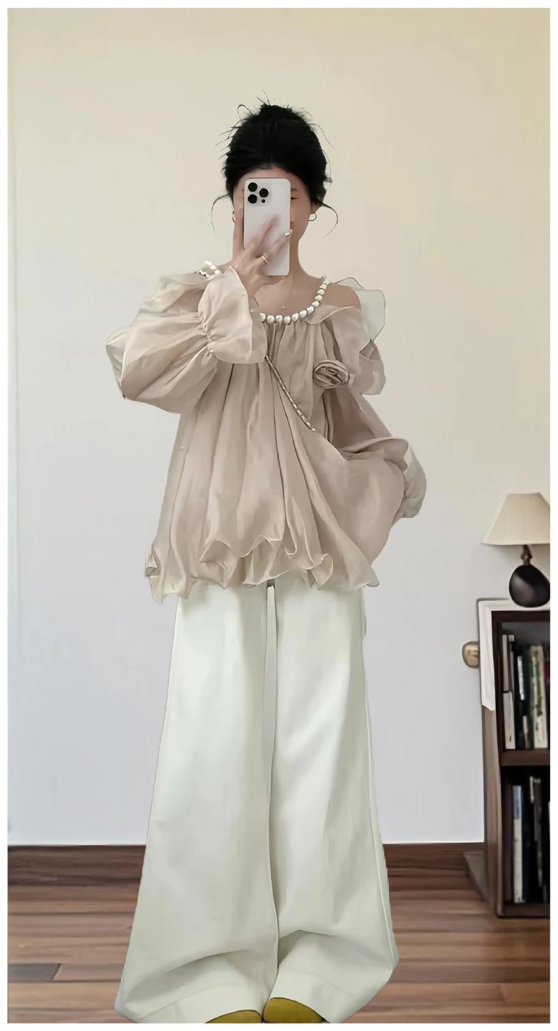 2025夏女装流行趋势有哪些新亮点?-图2 2025夏女装流行趋势有哪些新亮点?-图2