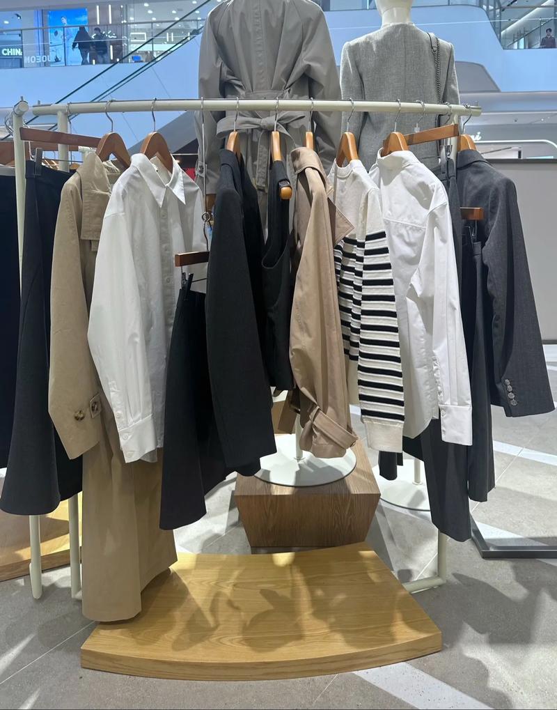 Prich女装风格有何独特魅力？-图1