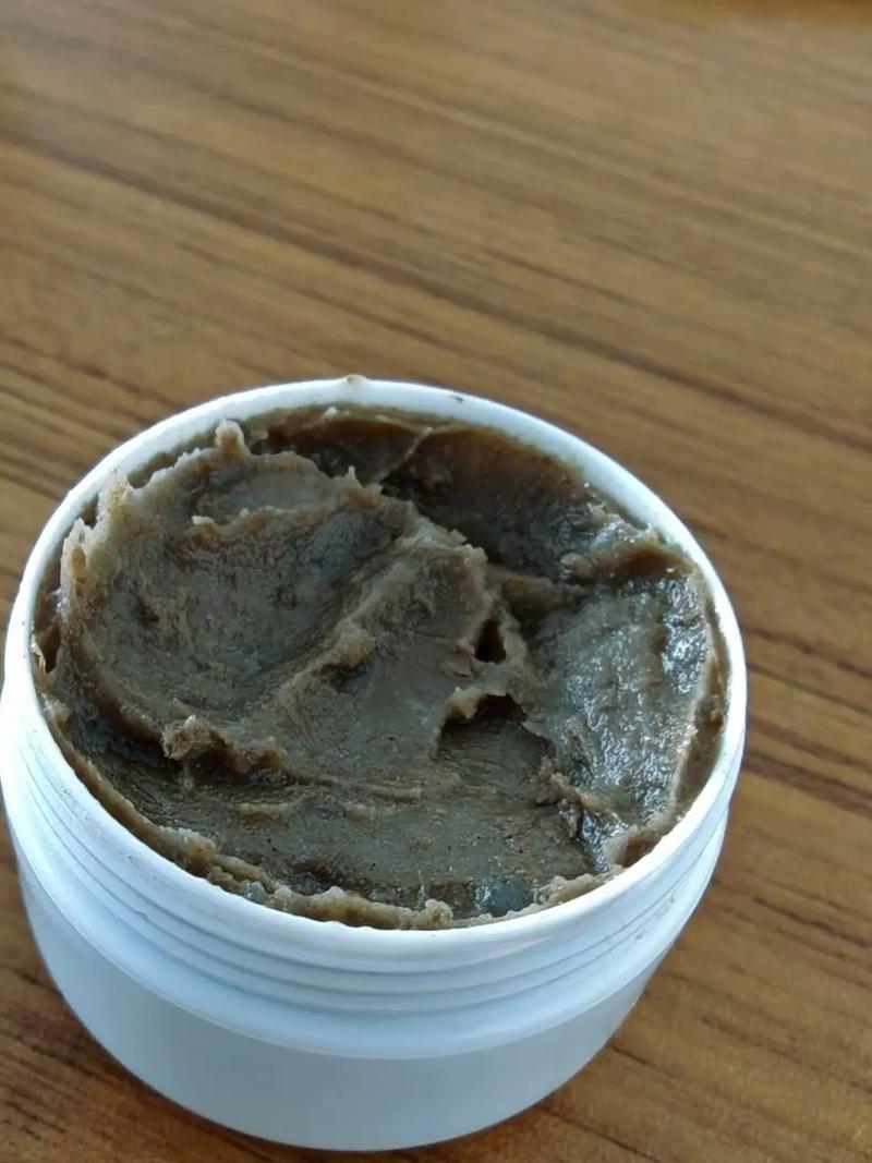 蛇毒鸡蛋肌祛痘膏图片真有效吗?-图1 蛇毒鸡蛋肌祛痘膏图片真有效吗?-图1