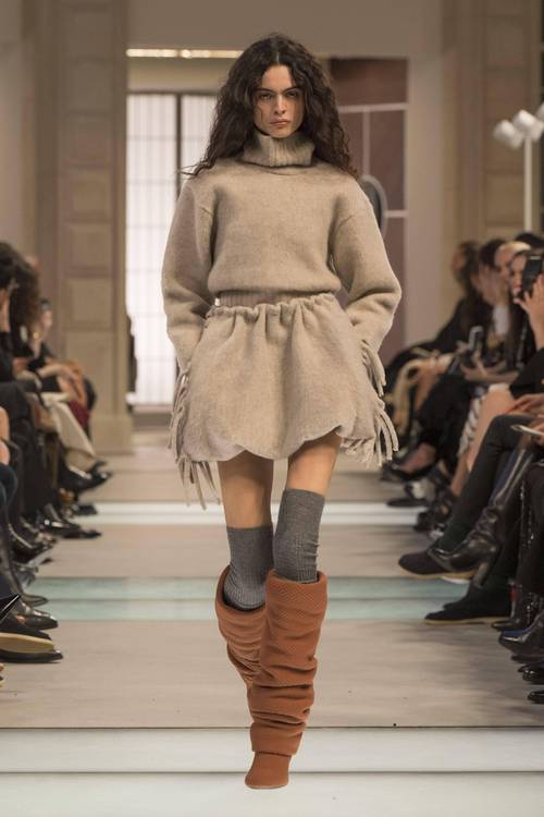 2025秋冬女装为何被批丑？审美共识去哪了？-图3