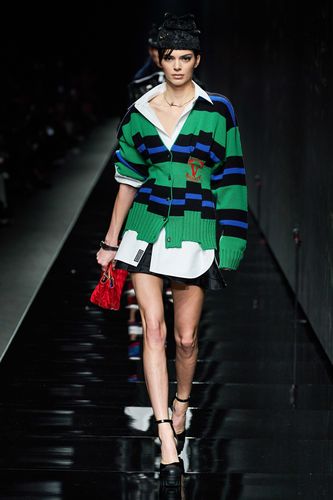 versace经典女装-图3