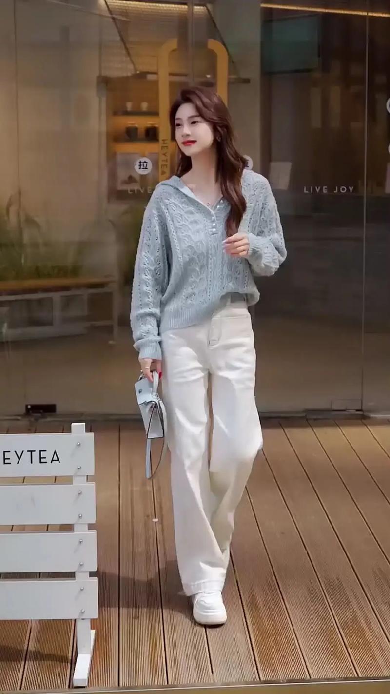 蘑菇街女装2025新款-图3