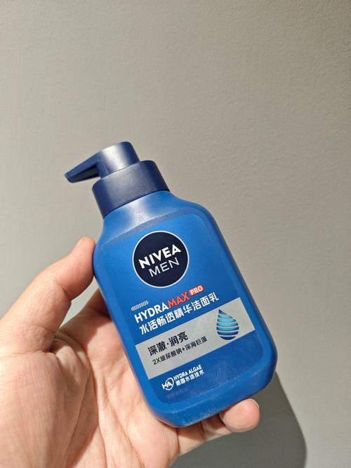 不含酒精的男士护肤品-图1 不含酒精的男士护肤品-图1