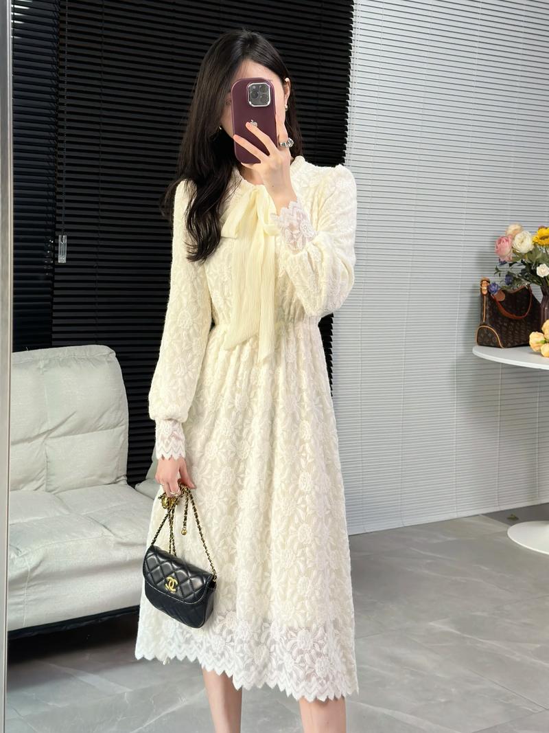 最新款女装蕾丝裙中长,选款要注意什么?-图2 最新款女装蕾丝裙中长,选款要注意什么?-图2