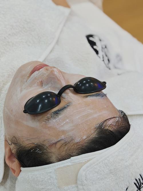 香蕉敷脸真能祛痘吗？-图1