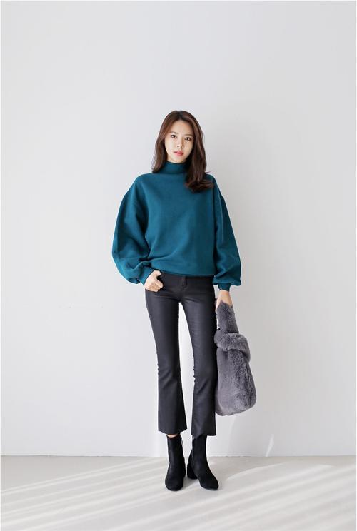 韩版冬女装配裤子怎么搭更时髦？-图3