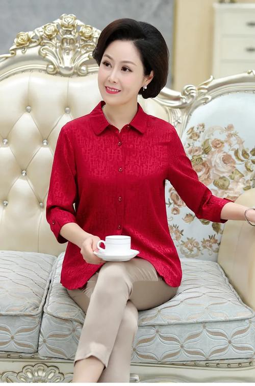 闽南妈妈装,中老年怎么选才合身好看?-图2 闽南妈妈装,中老年怎么选才合身好看?-图2