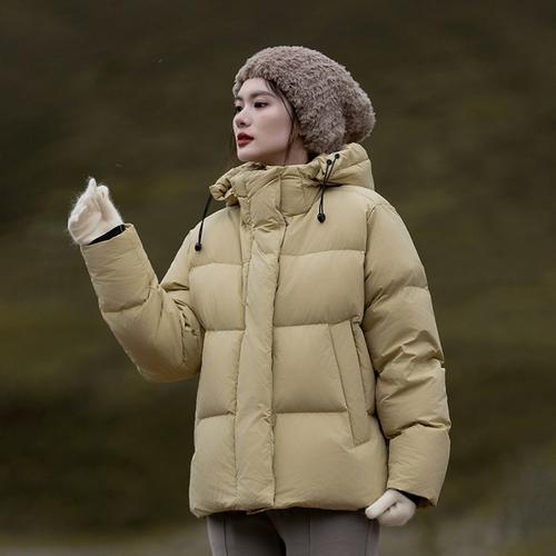 新款白色羽绒服,保暖显瘦怎么选?-图1 新款白色羽绒服,保暖显瘦怎么选?-图1